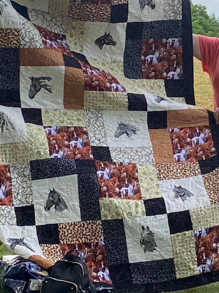 Cathy-Fs-Horse-Quilt
